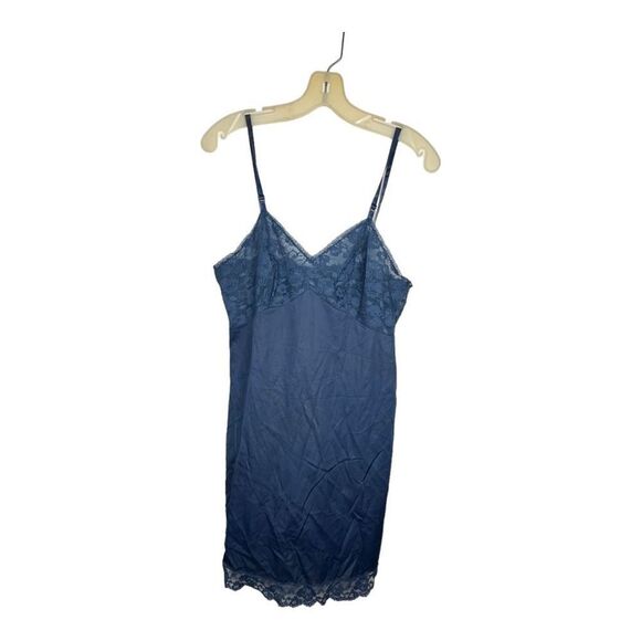 Vintage JC Penney Gaymode Nylon Navy Full‎ Slip - Picture 1 of 7